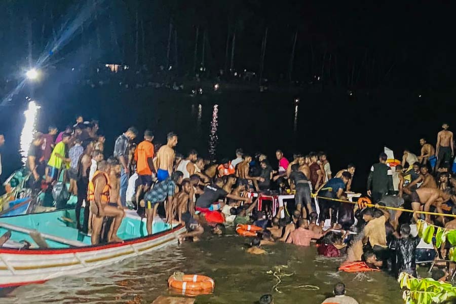 Kerala houseboat might have been overcrowded which led to the tragedy.