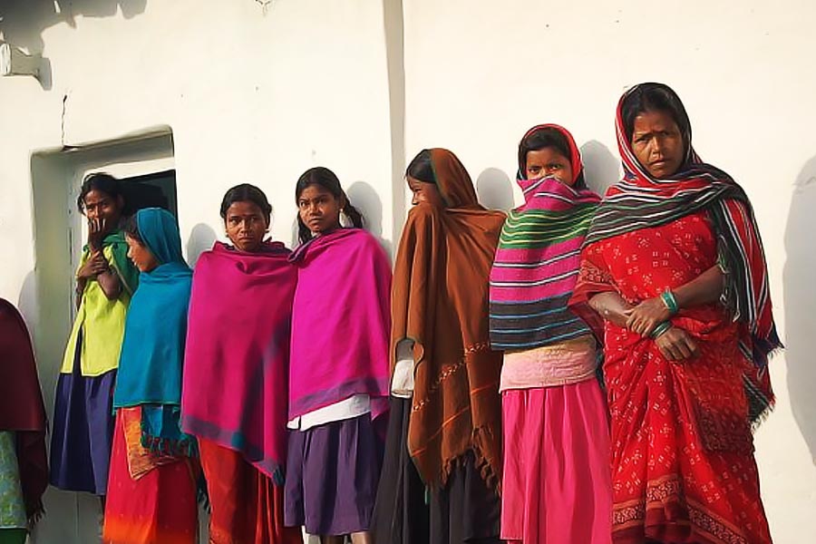 রাম্যা যে গ্রামে থাকতেন সেখানকার অধিকাংশ মেয়েরাই উচ্চশিক্ষিত নন। স্নাতক স্তরের গণ্ডিও পার করেছেন হাতেগোনা কয়েক জন। তবে নারীশিক্ষার গুরুত্ব বুঝতেন রাম্যা। তাই তামিলনাড়ুর গ্রামের অদৃশ্য বেড়াজালে বেশি দিন থাকতে পারেননি তিনি।