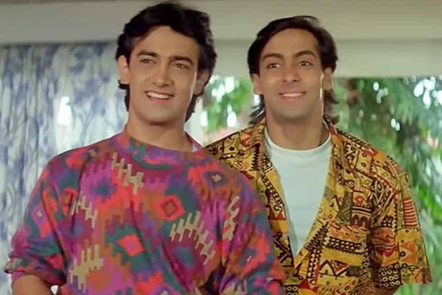 Andaz Apna Apna movie scene