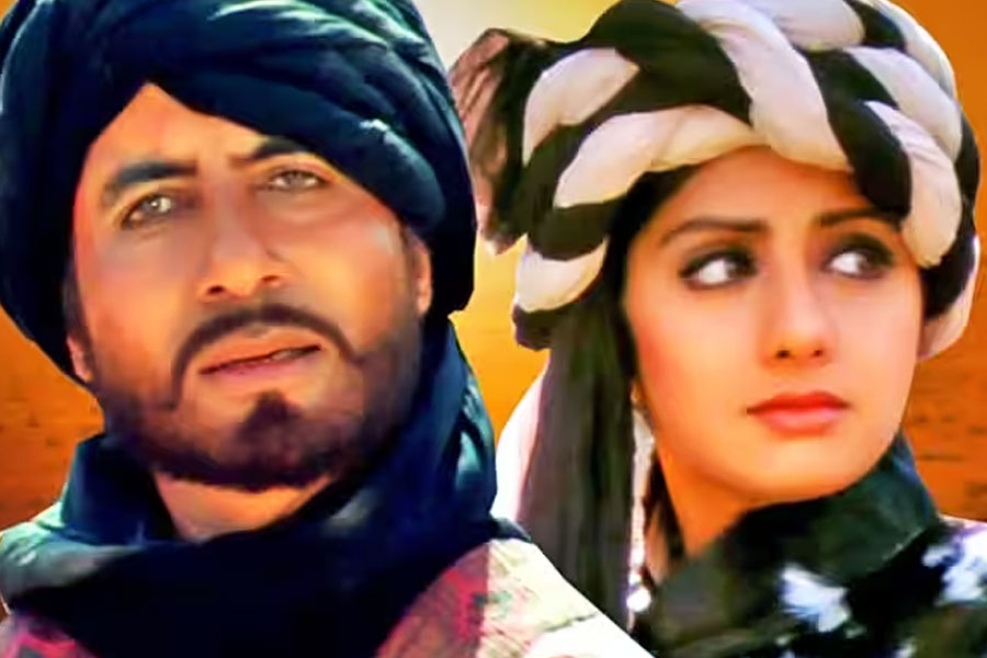 বলিউডজগতে এক দশক কাটানোর পর সঞ্জয় ওরফে সকলের প্রিয় ‘মুন্নাভাই’-এর কাছে ‘খুদা গাওয়া’ নামে একটি হিন্দি ছবিতে মুখ্যচরিত্রে অভিনয়ের প্রস্তাব আসে। এই ছবি পরিচালনার দায়িত্বে ছিলেন মুকুল এস আনন্দ।