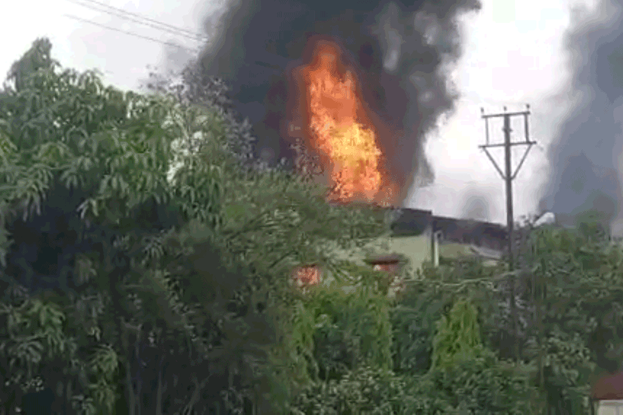 A major fire breaks out at Dankuni in a factory