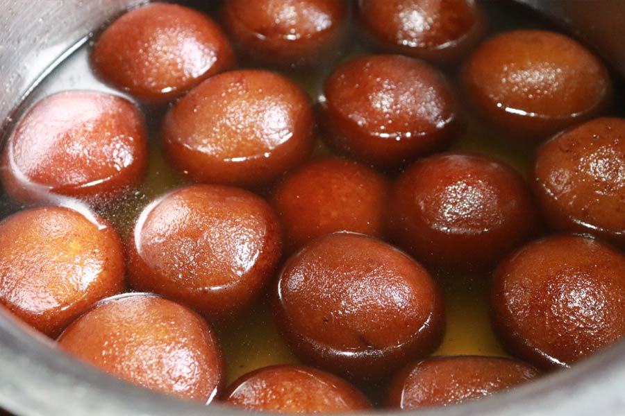 image of gulab jamun 