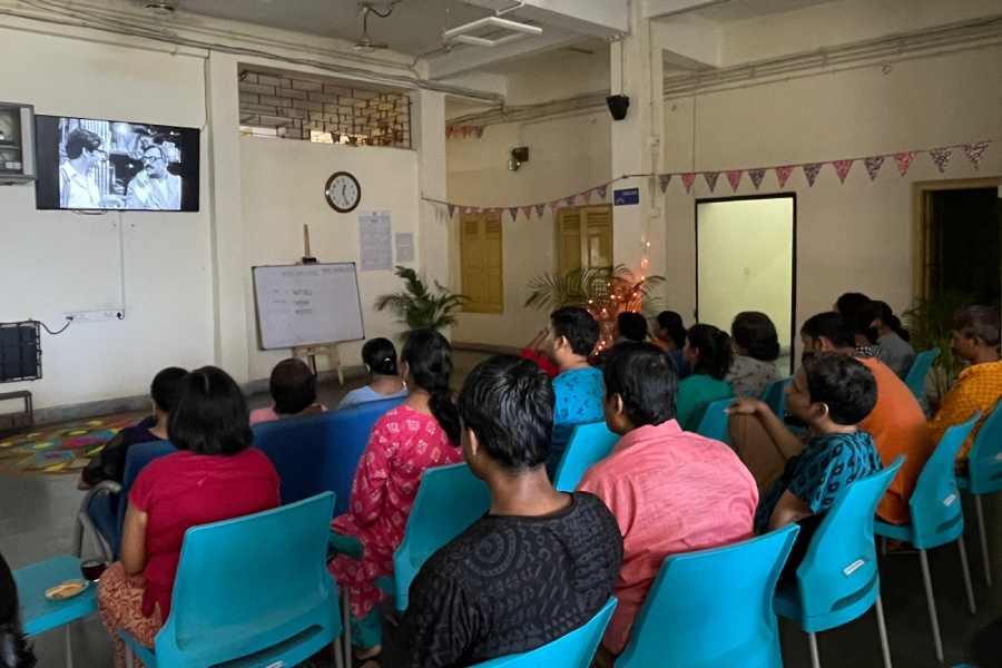 ইতিমধ্যেই উৎসবে এসে ছবি দেখে গিয়েছেন নীলরতন সরকার মেডিক্যাল কলেজের নার্সরা।