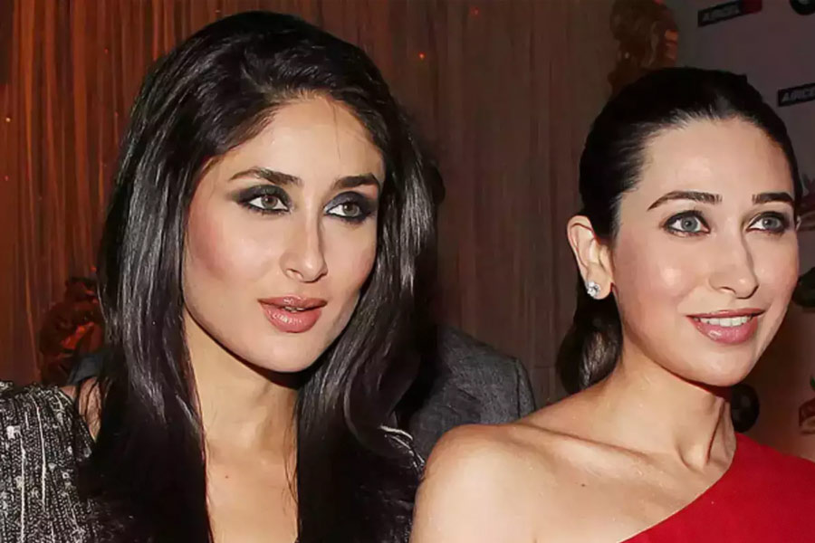 দু’দশকের বেশি সময় বলিজগতে কাটিয়ে ফেলেছেন করিনা কপূর খান। বচ্চন পরিবারের হাত ধরে নিজের কেরিয়ার শুরু করেছিলেন অভিনেত্রী। কিন্তু তাঁর বোন করিশ্মা কপূরের জন্যই নাকি সুপারহিট হিন্দি ছবি থেকে বাদ পড়তে হয়েছিল করিনাকে।