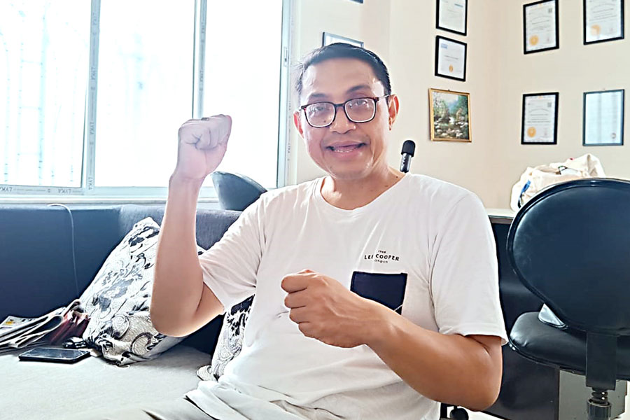 শহরে মণিপুরের বাসিন্দাদের সংগঠন ‘মণিপুরী ইন কলকাতা’র সহ-সভাপতি রোশন খুমুকচাম।