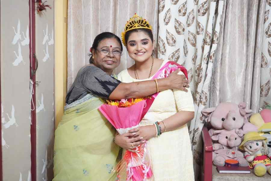 Tollywood Actress Sritama Bhattacharjee gets brutally trolled after posting her birthday photo 