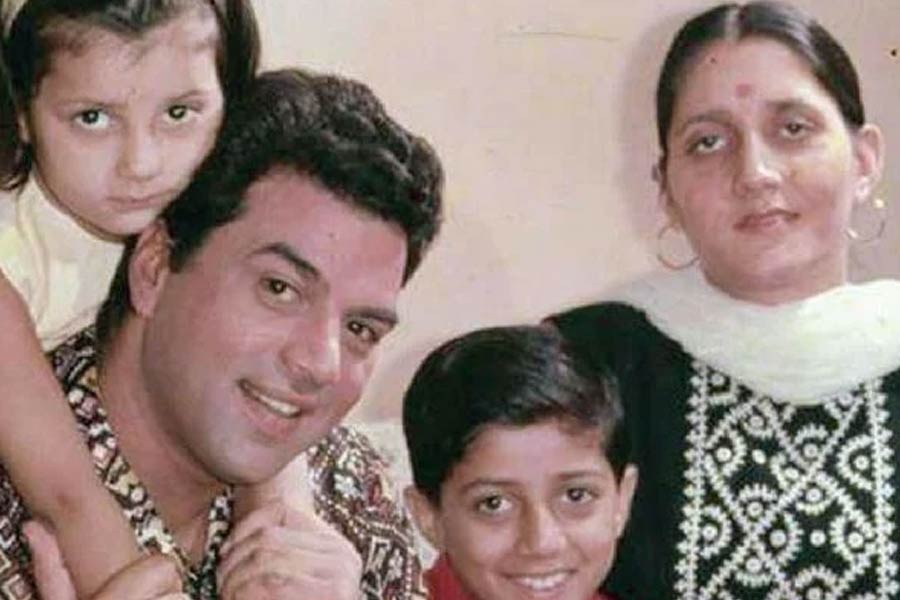 Dharmendra and Prakash Kaur 