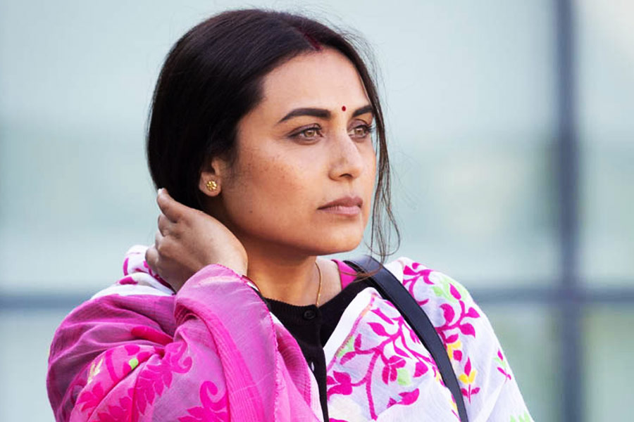 আদিত্যের সঙ্গে সম্পর্ক নিয়ে রানি এক পুরনো সাক্ষাৎকারে বলেন, ‘‘আমি কোনও ভাবেই আদিত্যের ঘর ভাঙিনি। ওর বিচ্ছেদ হয়ে যাওয়ার অনেক পরে মেলামেশা শুরু করেছিলাম। এমনকি, সেই সময় ও আমার প্রযোজকও ছিল না।’’