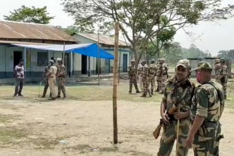 6 CISF Jawans get bail in Sitalkuchi case in 2021 west Bengal Assembly Election 