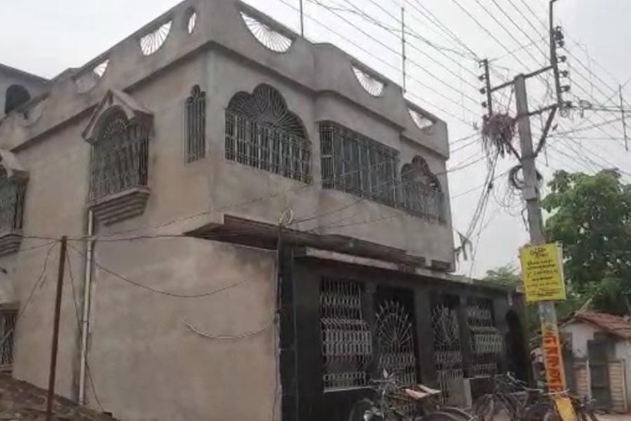 Row over direction to demolition of Congress councillor’s house in Berhampore