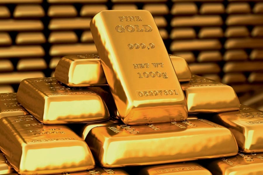 ডলার ছাড়াও বিভিন্ন দেশের মুদ্রা সঞ্চিত আছে ভারতের কেন্দ্রীয় ব্যাঙ্কে। তবে শুধু মুদ্রা নয়, আরবিআইতে সোনাও সঞ্চয় করা হয় বৈদেশিক মুদ্রা হিসাবে। সঞ্চিত সোনার মূল্য বৈদেশিক মুদ্রার সঙ্গে যুক্ত হয়।