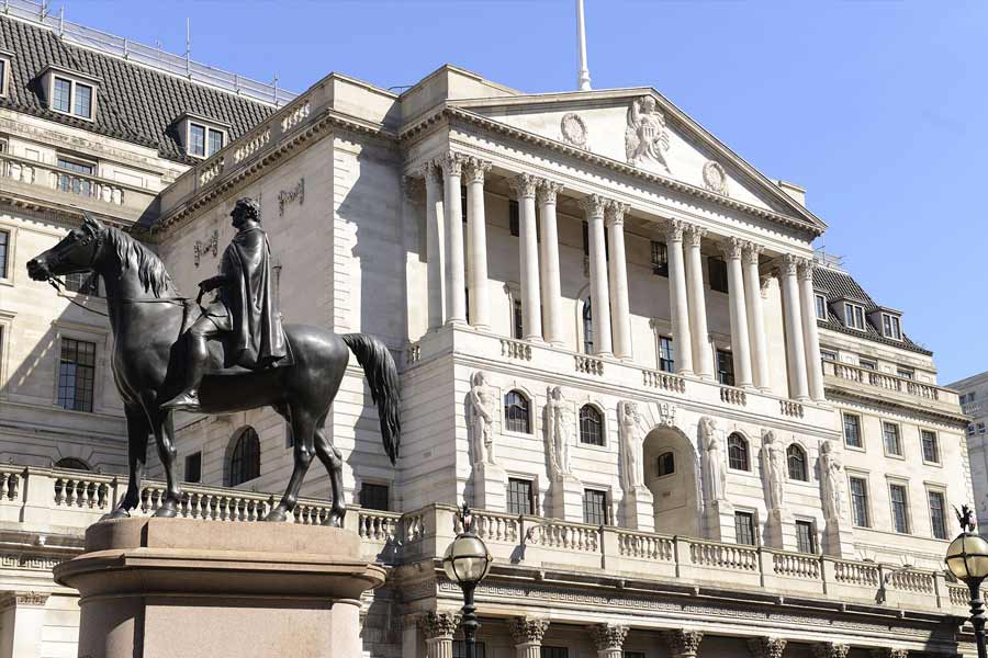 ব্রিটেনের ব্যাঙ্ক অফ ইংল্যান্ড এবং সুইৎজ়ারল্যান্ডের ব্যাঙ্ক অফ ইন্টারন্যাশানাল সেটেল্‌মেন্ট (বিআইএস)-কে সংগৃহীত সোনা গচ্ছিত রাখার জন্য বেছে নিয়েছে আরবিআই।