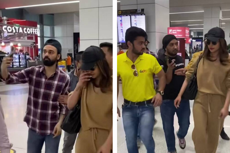 Fans push Priyanka Chopra\\\\\\\\\\\\\\\\\\\\\\\\\\\\\\\\\\\\\\\\\\\\\\\\\\\\\\\\\\\\\\\'s team to get selfie with actor inside Delhi airport.