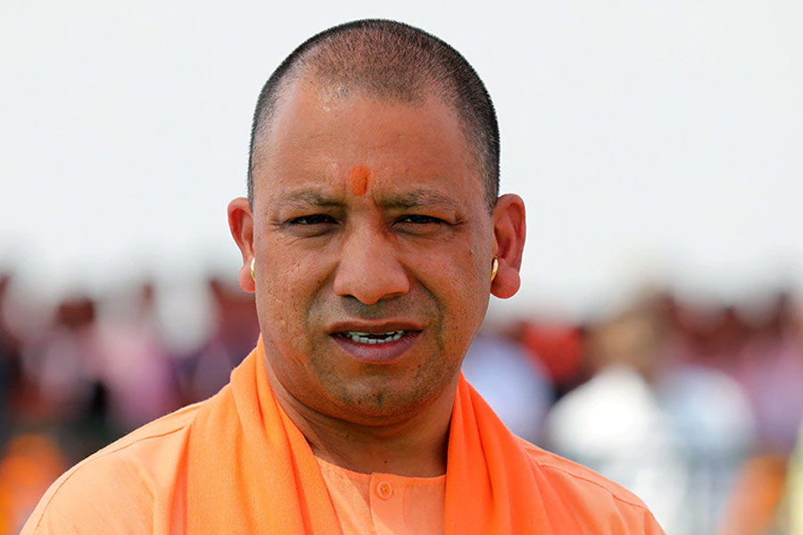 তবে উত্তরপ্রদেশে সুনীলকে তামিলনাড়ুর মতো ব্যর্থতার মুখ দেখতে হয়নি। ২০১৭-এর উত্তরপ্রদেশ বিধানসভা নির্বাচনে সমাজবাদী পার্টিকে হারিয়ে ক্ষমতায় আসে বিজেপি। মুখ্যমন্ত্রী হন যোগী আদিত্যনাথ। নাম হয় সুনীলের।