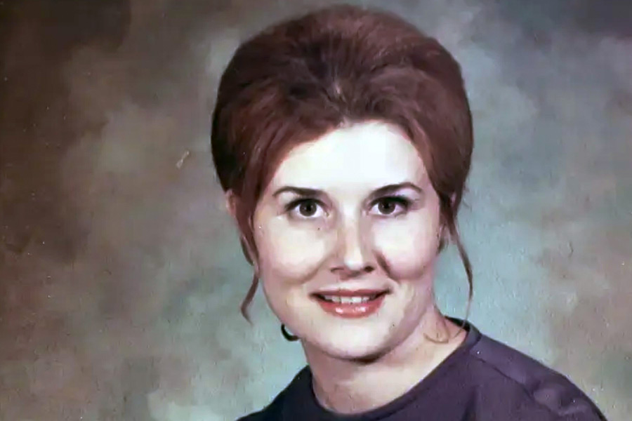 মামলা চলার সময় এজলাসে পর্দায় বার বার ভেসে উঠেছিল সিলভিয়ার ছবি। দেখে দীর্ঘশ্বাস ফেলেছিলেন তাঁর পরিচিতেরা। কেঁদে ফেলেছিলেন বোন।