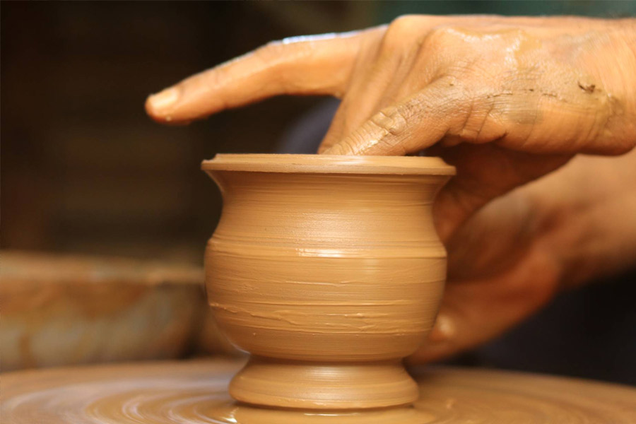 তদন্তকারী অফিসার টবরেয়া জানিয়েছেন, খুব সুন্দর মাটির পাত্র তৈরি করতে পারতেন সিলভিয়া। নিজের বোনকে খুব ভালবাসতেন।