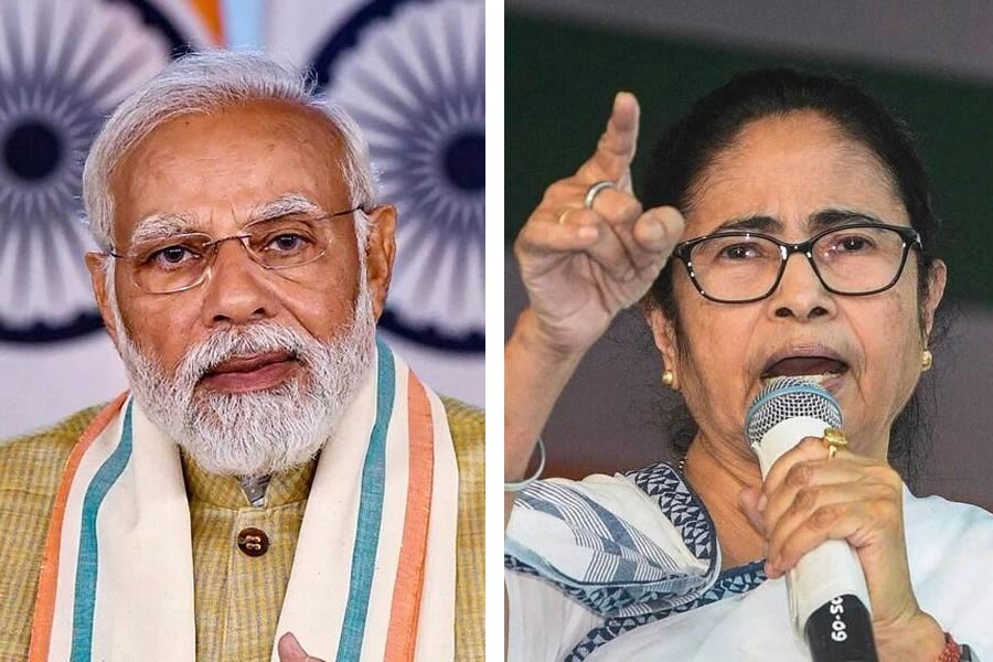 Image of Narendra Modi and Mamata Banerjee.