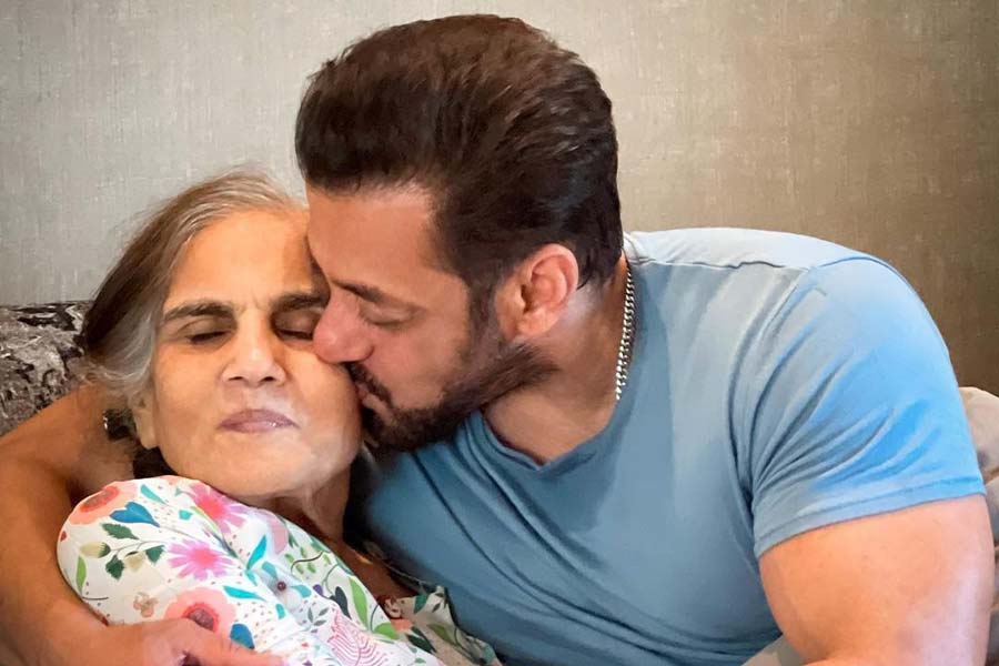 Salman Khan kisses mother Salma Khan in mother’s day post, ex-girlfriend Sangeeta Bijlani calls her mom.