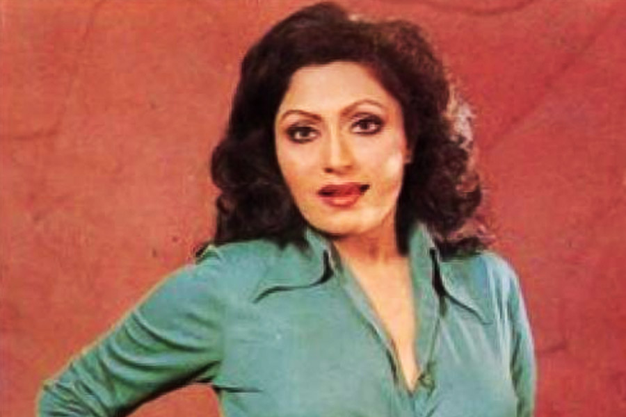 বিন্দু জানান, শুধুমাত্র ‘দো রাস্তে’ ছবির ক্ষেত্রেই নয়। ‘দাস্তান’ ছবির জন্যও মনোনীত হয়েছিলেন অভিনেত্রী। ভোট বেশি পাওয়া সত্ত্বেও তাঁকে পুরস্কার দেওয়া হয়নি বলে দাবি করেন বিন্দু।