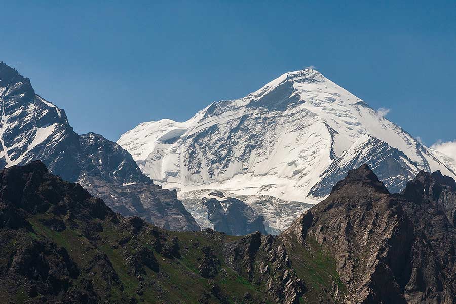 সাংগ্রিলাতে মহাবতার বাবার সিদ্ধ আশ্রমে রয়েছেন বলেও মনে করেন তাঁর ভক্তরা। সেখানে গিয়ে নাকি তাঁর বয়স থমকে গিয়েছে। তাই শতাধিক বছর ধরে সুস্থ শরীরে রয়ে গিয়েছেন।