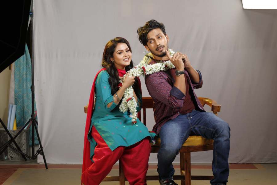 Tollywood Actor Raja Goswami feels nostalgic as he is shooting his new serial in that same studio where he shot his first serial Bhalobasa dot com in 2010