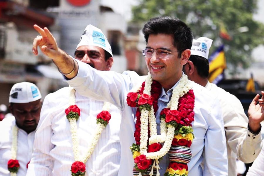 সংবাদমাধ্যম সূত্রে খবর, রাঘবের মোট সম্পত্তির পরিমাণ ৫০ লক্ষ টাকা। তিনি যে বাড়িতে থাকেন তার মূল্য ৩৭ লক্ষ টাকা।