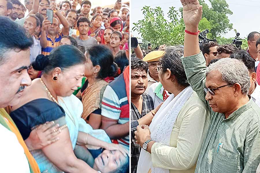 বাঁ দিকে, শুভেন্দু অধিকারীর সামনে কান্নায় ভেঙে পড়েছেন মৃত এবং আহতের পরিজন। ডান দিকে, বিক্ষোভের মুখে মানস ভুঁইয়া, দোলা সেন। বুধবার এগরার খাদিকুল গ্রামে। ছবি: শুভেন্দু কামিলা ও নিজস্ব চিত্র।