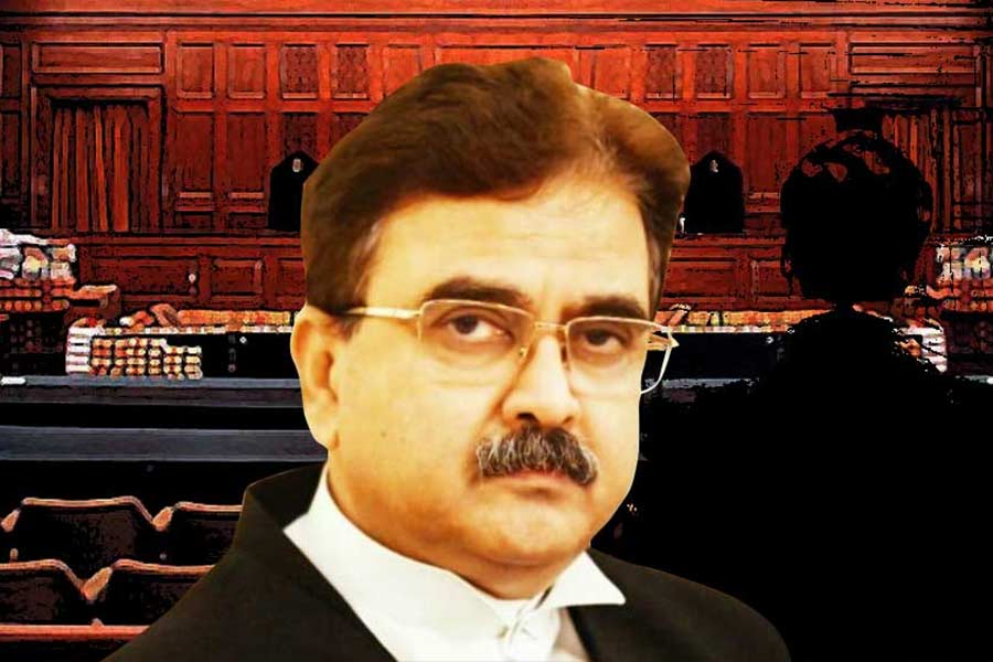 How Abhishek Banerjee is not getting relief in Kuntal Ghosh’s letter case for 50 days in Calcutta High Court.