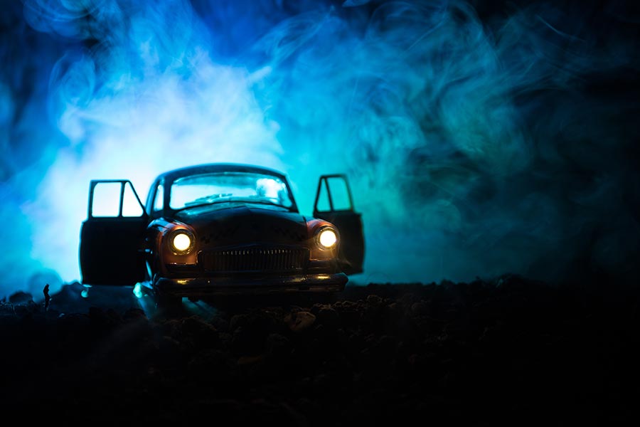 ভয়ে কাঠ হয়ে যান শ্যাম। এমন ভয়ানক ঘটনা তাঁর সঙ্গে ঘটতে পারে তা কল্পনাও করতে পারেননি তিনি। বোধ ফিরে আসার পর আর এক মুহূর্তও সেই জায়গায় দাঁড়িয়ে থাকেননি তিনি। সঙ্গে সঙ্গে গাড়ি চালু করে দেন শ্যাম।