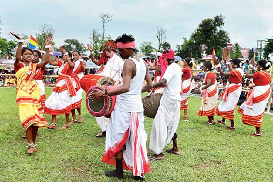 tribal dance of natives in India