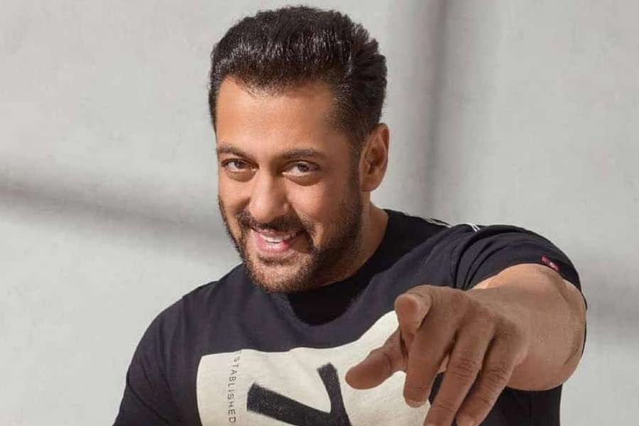 salman khan signed a multi crore 5 year deal with ott platform for his exclusive digital rights of his film 
