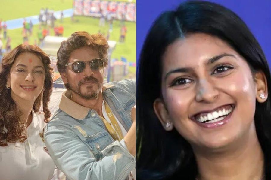 SRK Cheers for Juhi Chawla’s daughter as she graduated from Columbia University 