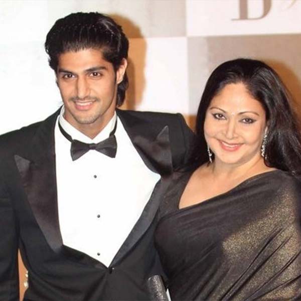 Rati Agnihotri with her son