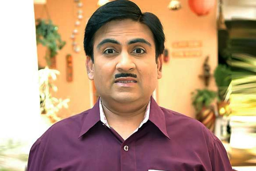 সম্প্রতি একটি সাক্ষাৎকারে দিলীপ জানান, তিনি যখন অর্থাভাবে দিন কাটাচ্ছিলেন, সেই সময় তাঁর কাছে ‘হম আপকে হ্যায় কৌন’ ছবির প্রস্তাব এসেছিল। দিলীপ বলেন, ‘‘১৯৯২ সালে আমার কন্যা নিয়তির জন্ম হয়। তখন প্রচুর টাকা খরচ হয়ে গিয়েছিল।’’