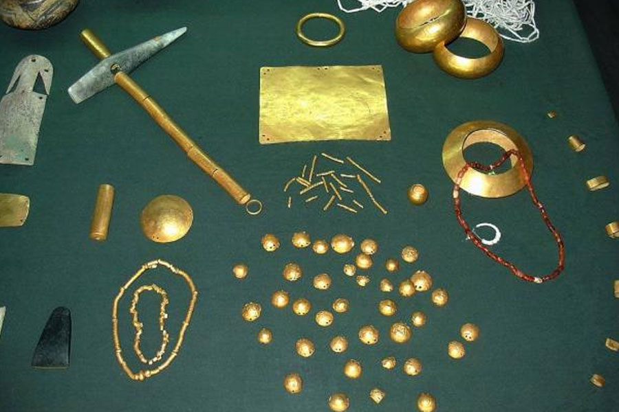 image of varna necropolis 