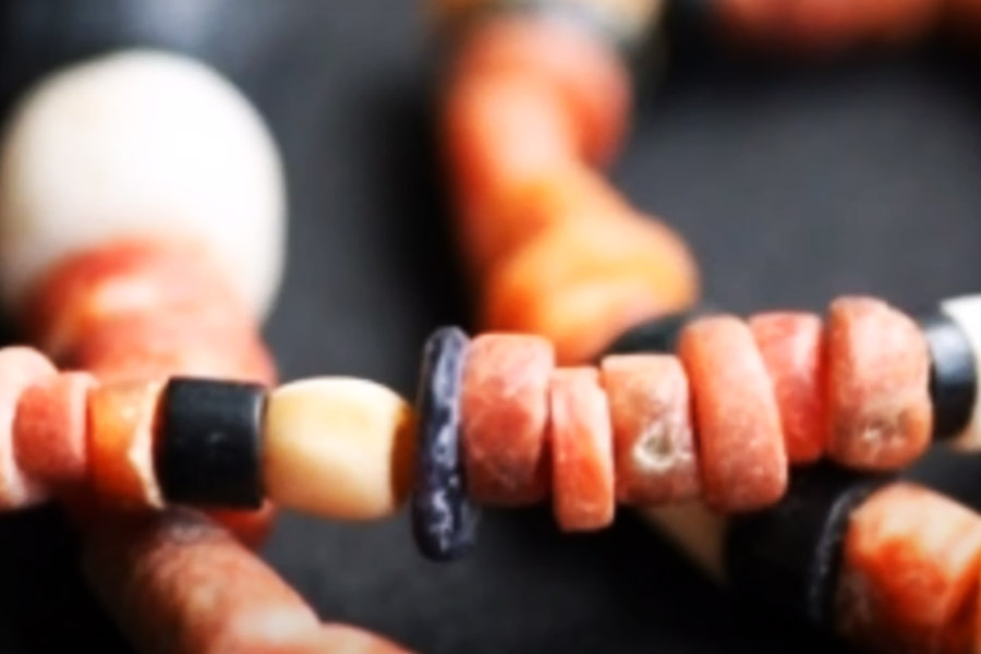 image of things found from varna necropolis 