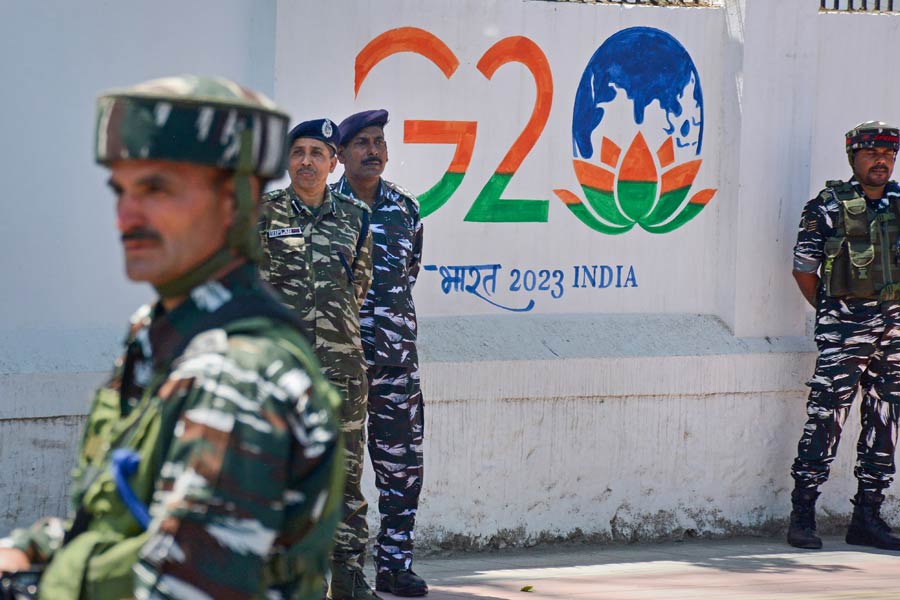 Srinagar decked up security threatened ahead of Monday’s g20 meet 