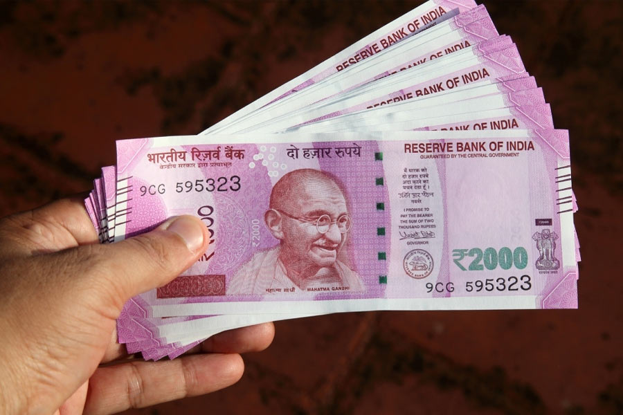 RBI says, 50 percent of Rs 2,000 notes in circulation have come back