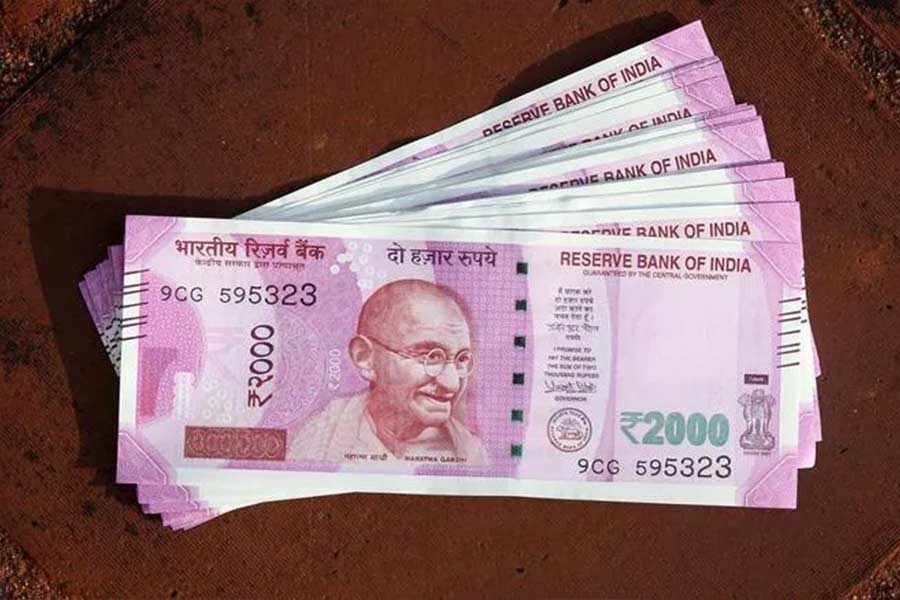 representative photo of RS 2000 Note
