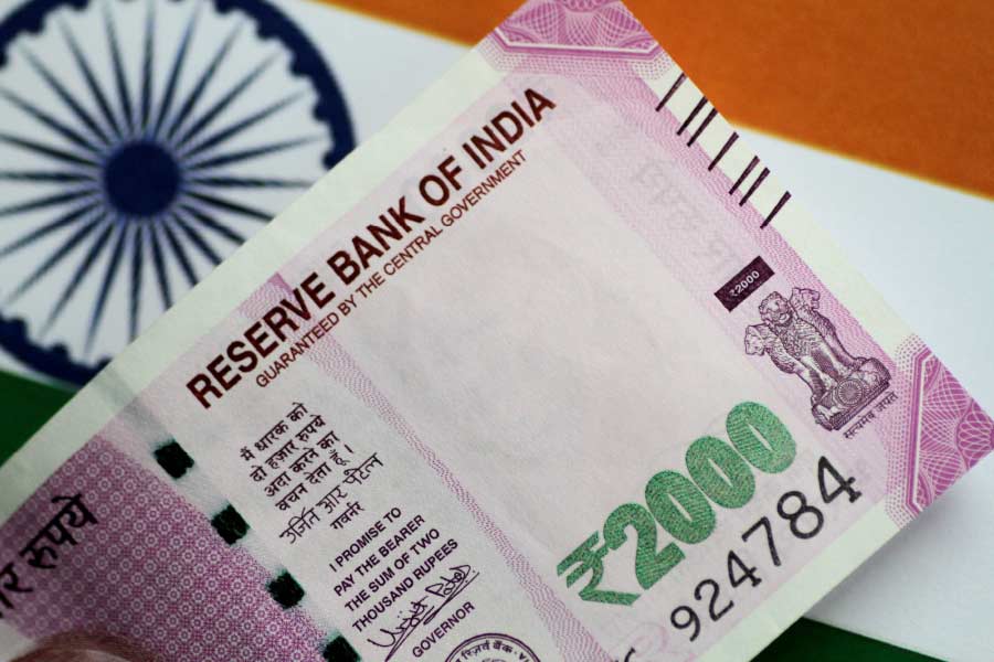 representative photo of RS 2000 Note