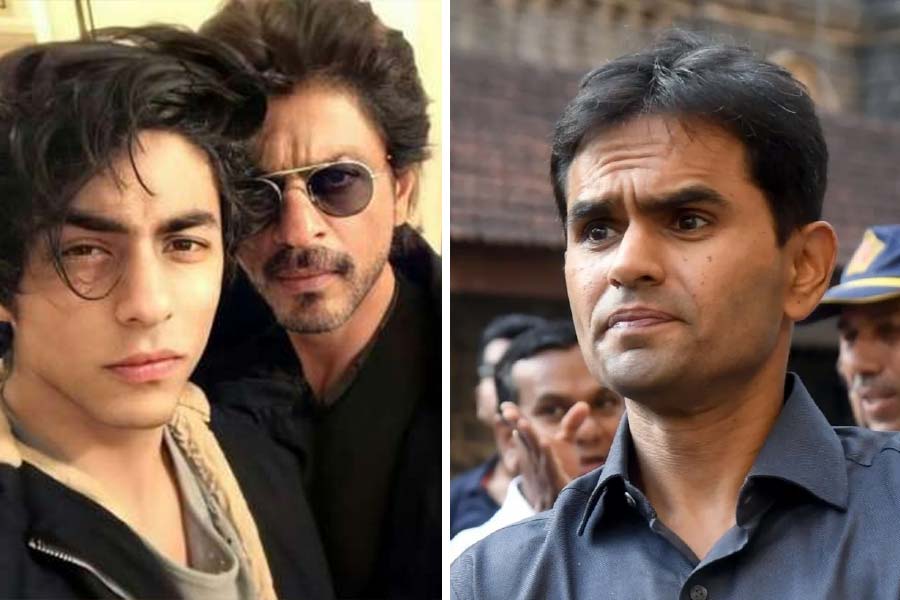 NCB’s SIT reveals Sameer Wankhede never informed them about his chats with Shah Rukh Khan, calls it violation of rules.