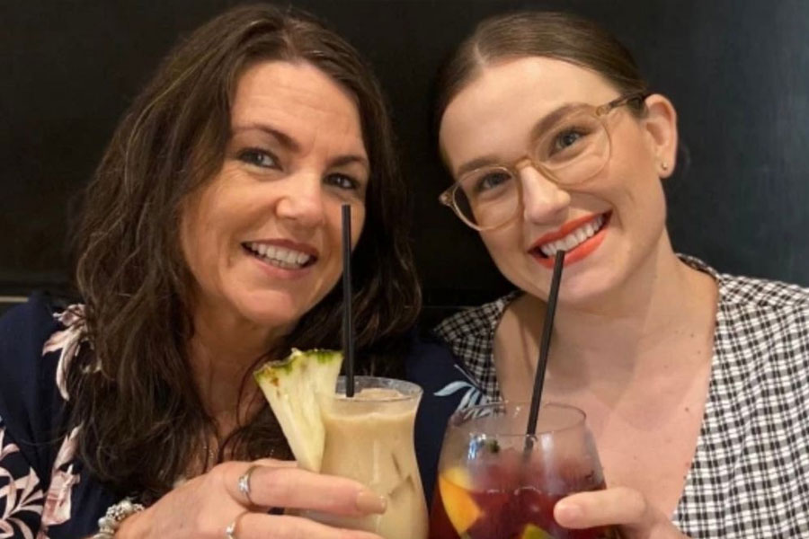 কার্স্টির জরায়ুর সঙ্গে স্নায়ুর কোনও যোগ নেই। 