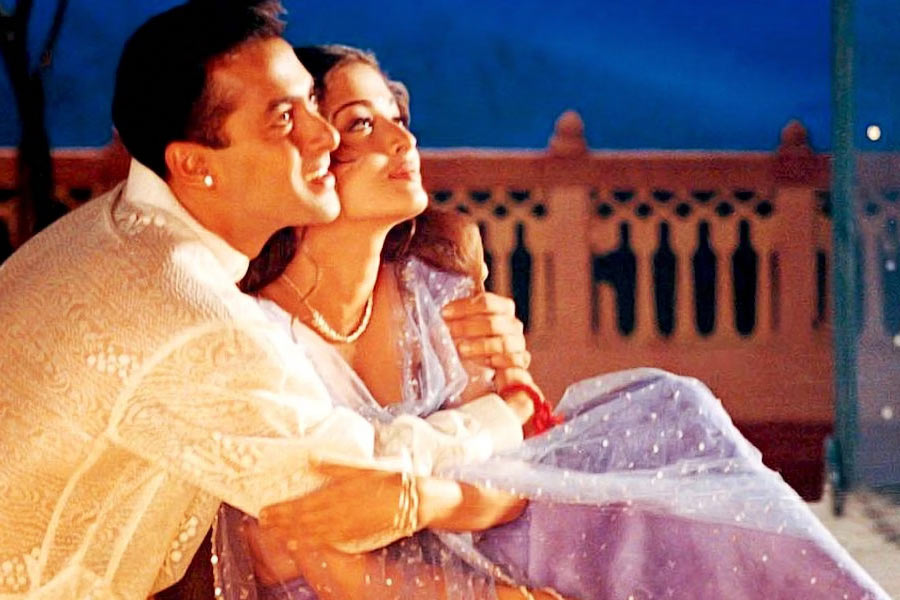 Salman Khan And Aishwarya Rai Bachchan in Hum Dil De Chuke Sanam 
