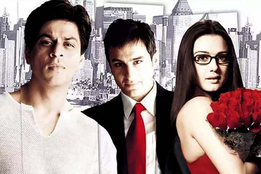 তার পর ‘কাল হো না হো’ ছবিতে অভিনয়ের সুযোগ পান সইফ। সহ-অভিনেতা হিসাবে শাহরুখ খান থাকলেও সইফের জন্য পর্দায় যথেষ্ট জায়গা ছিল। সইফ এই ছবিতে দুর্দান্ত অভিনয়ও করেছিলেন। তার পর আর কেরিয়ারে পিছন ফিরে তাকাতে হয়নি সইফকে। একের পর এক ছবিতে অভিনয়ের প্রস্তাব পান তিনি।