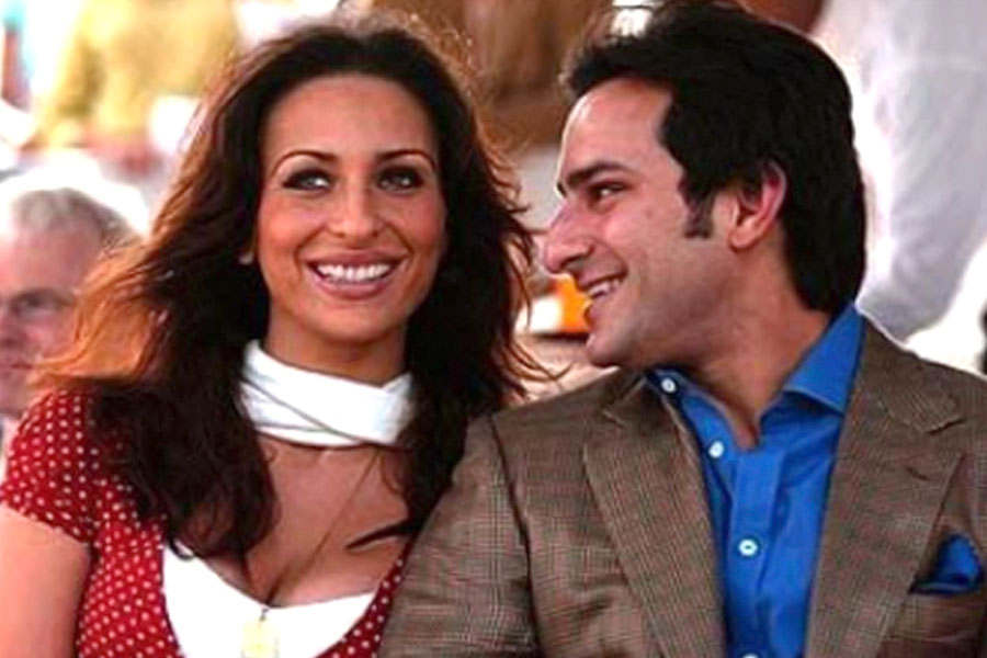 তবে রোসার সঙ্গেও সম্পর্কে বেশি দিন টেকেনি সইফের। এর পর ১০ বয়সে বছরের ছোট করিনা কপূরের সঙ্গে সম্পর্কে জড়িয়ে পড়েন সইফ। ২০১২ সালে করিনার সঙ্গে সাত পাকে বাঁধা পড়েন অভিনেতা।