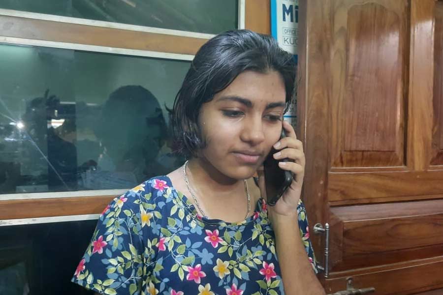 Shushma Khan from Bankura holds second position in West Bengal HS examination 2023