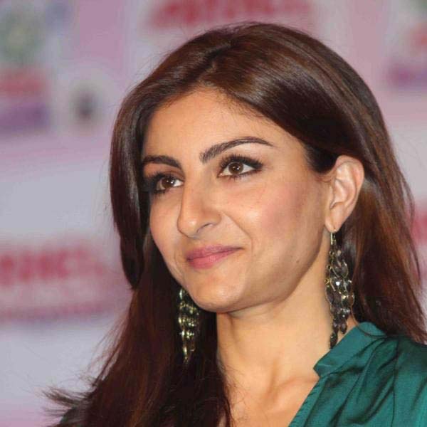 সানির প্রশ্নে নিজের ভুল বুঝতে পারেন সোহা। অভিনেত্রী জানান, তিনি নিজের চরিত্রটি এতটাই আত্মস্থ করে ফেলেছিলেন যে, সানিকে যে সত্যিই জোরে চড় মেরেছেন তা বুঝতেই পারেননি।