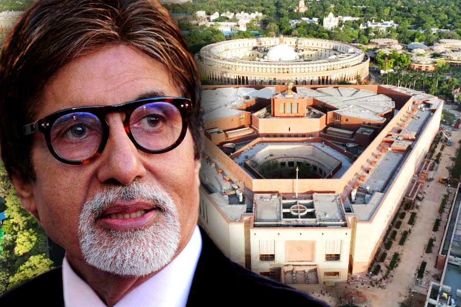 Amitabh bachchan curious about new parliament house 