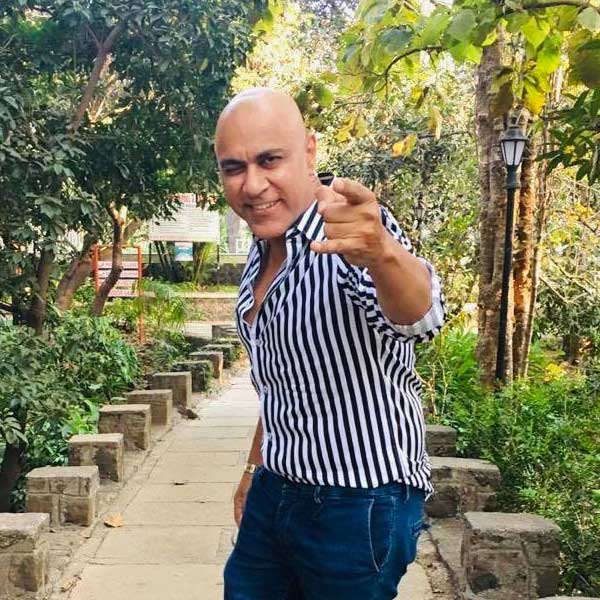 দক্ষিণী ছবিতে ছোটখাটো চরিত্রে অভিনয় করতে দেখা যায় বাবাকে। বর্তমানে হিন্দি ছবিতেও টুকটাক অভিনয় করেন তিনি। ২০১৮ সালে মুক্তিপ্রাপ্ত ‘হেলিকপ্টার ইলা’ ছবিতে শেষ বার অভিনয় করতে দেখা যায় তাঁকে। তবে সঙ্গীতের সঙ্গে পুরোপুরি বিচ্ছিন্ন হননি তিনি। ইউটিউবে মাঝেমধ্যে গান পোস্ট করেন বাবা।