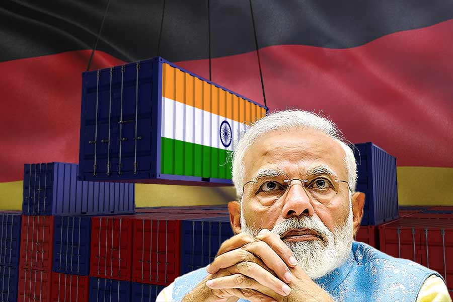 জার্মানি থেকে এই ২২ বছরে ভারতের পরিবহণ, বৈদ্যুতিন সরঞ্জাম, বিমা, ধাতব ও রাসায়নিক শিল্প, নির্মাণ শিল্প এবং অটোমোবাইলের মতো বিবিধ ক্ষেত্রে মোট ১৩৬০ কোটি ডলার বিনিয়োগ করা হয়েছে। সুতরাং জার্মানির মন্দা আগামী দিনে ভারতের অর্থনীতির জন্যও বিপদ ডেকে আনতে পারে।